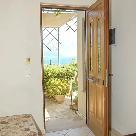 Apartment Assos Caldera *