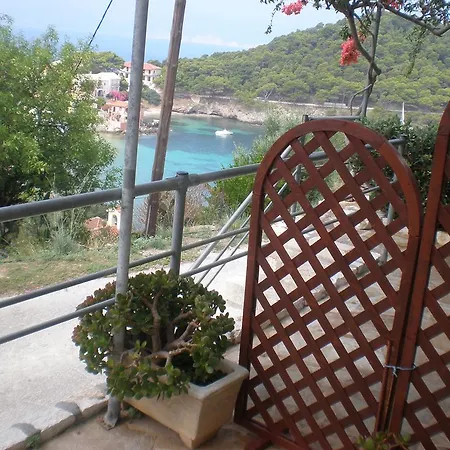 Assos Caldera Apartment *